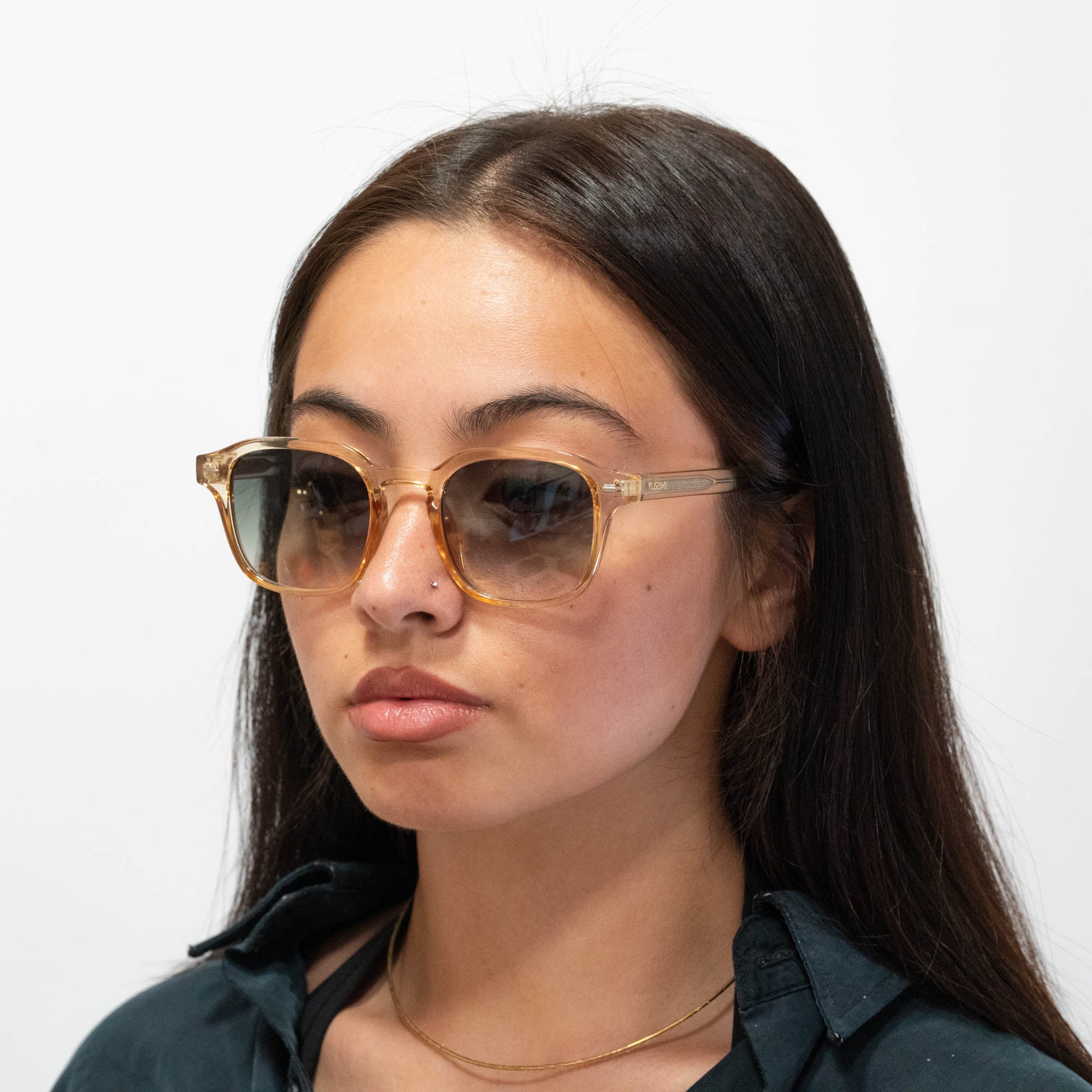 Lunettes de soleil Arthur transparente dorée verres carrés dégradés verts foncés mixte