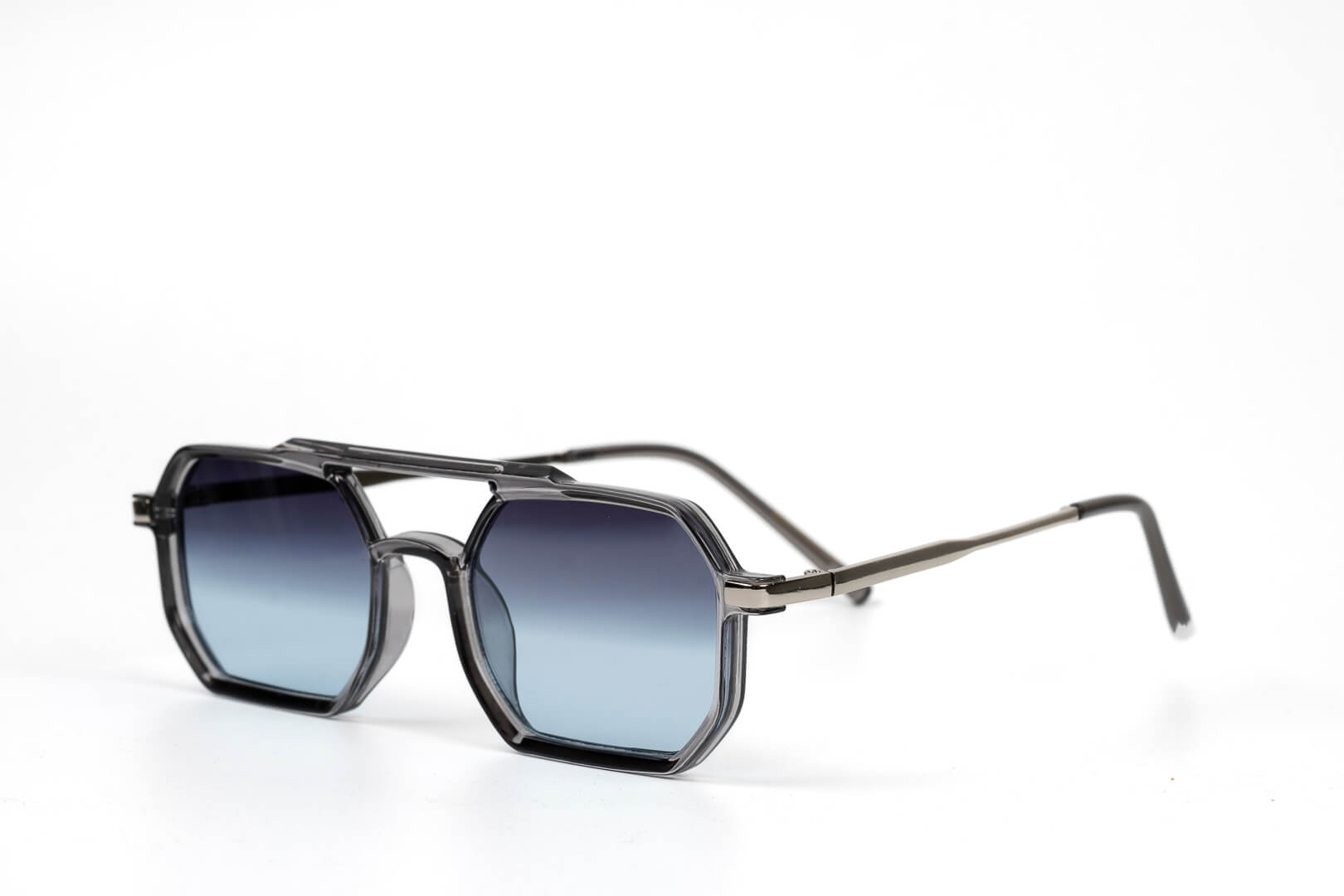 Mia grise verres dégradés bleus