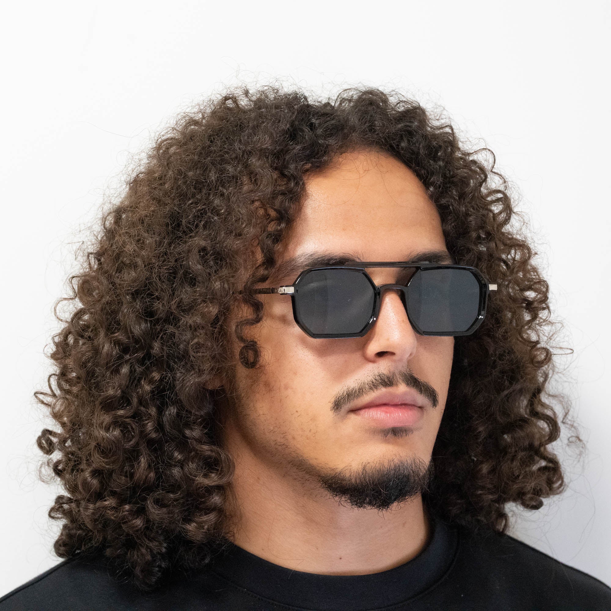 Lunettes de soleil Mia noir verres rectangles gris mixte