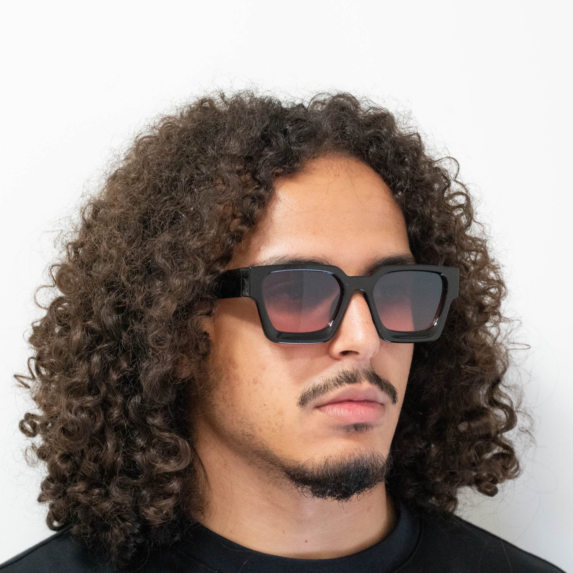 Lunettes de soleil Josh noir verres rectangles dégradés roses foncés mixte