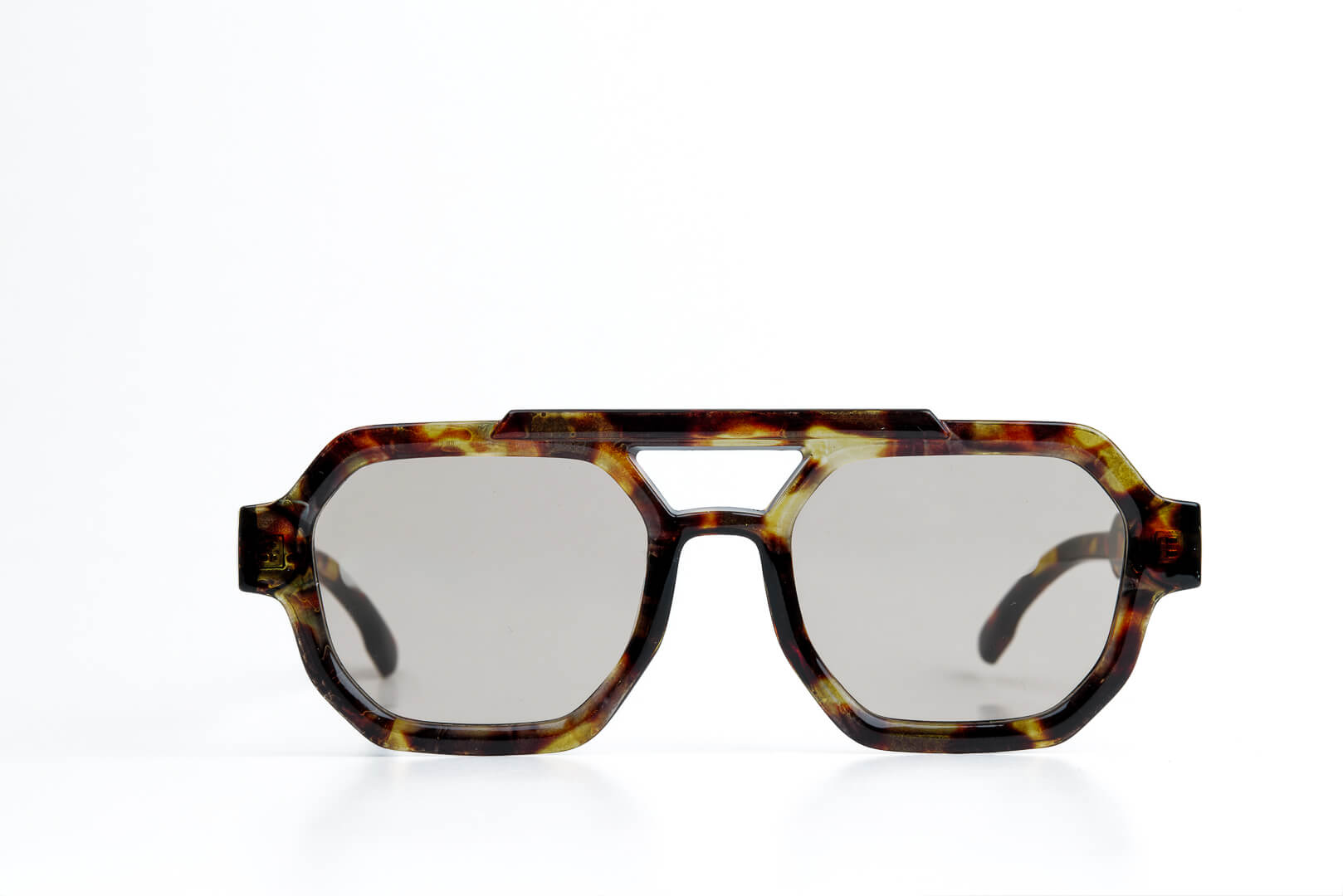 Lee Ecaille Transparente