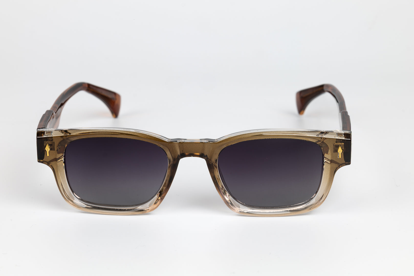 Charles Beige - vue 1